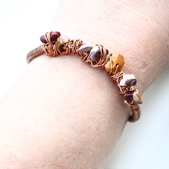 Mookite Jasper Solid Copper Healing Cuff Bracelet Wire Wrapped Bohemian Natural - Picture 5 of 6